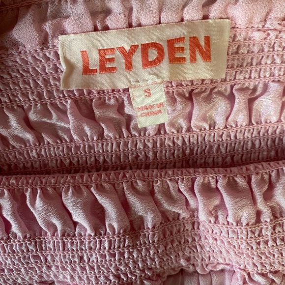 Leyden Pink Smocked Puff Sleeve Top - Picture 4 of 4